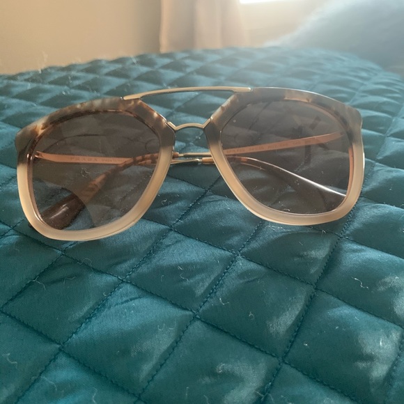 Prada Sunglasses - Picture 5 of 7